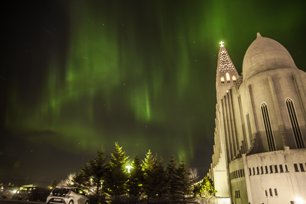 can you see northern lights in reykjavik ? Olivier Bergeron Photography