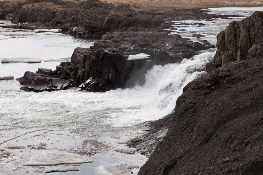 langarfoss waterfall - iceland - cascade islande