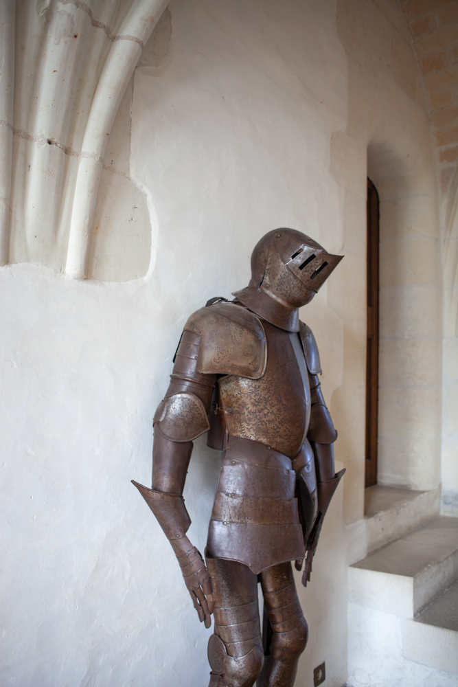 medieval armor - chateau royal d'amboise