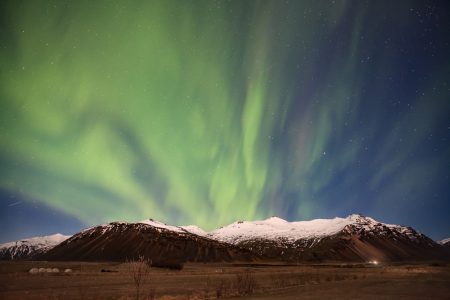 northern lights - hofn -iceland - mountain landscape - オーロラ - アイスランド