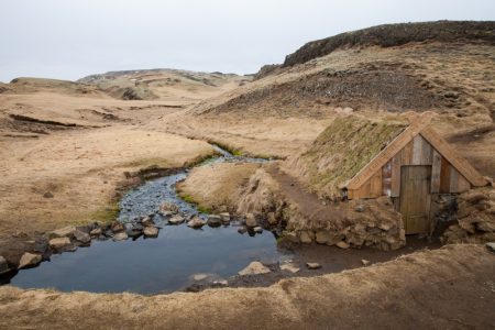 Hrunalaug hot spring - Iceland - onsen