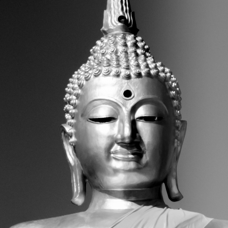 buddha head - wat somdet - sangkhla - thailand