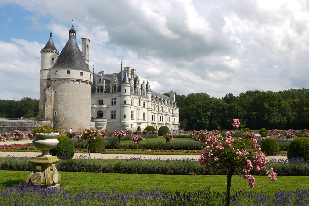 The castle Of Chenonceau - View from the garden of Catherine De Medicis