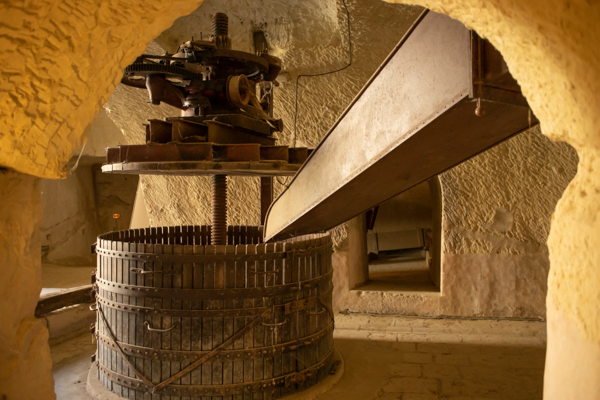 Wine press - Château De Brézé